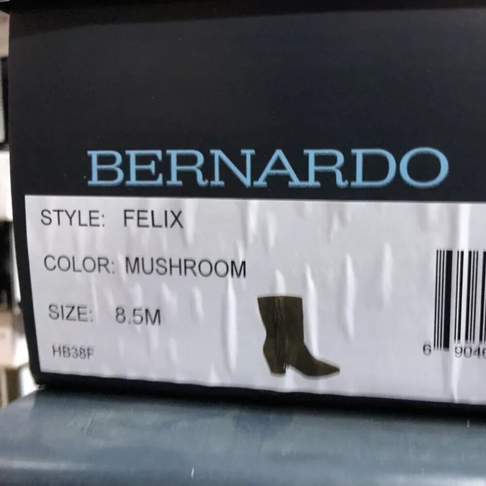 Bernardo Women's Felix Boot Suede Size 8.5 M - Picture 7 of 7